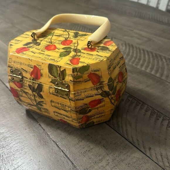 Vintage Billie Ross Of The Palm Beaches Decoupage Octagon Wood Box Purse Lucite - Picture 6 of 9